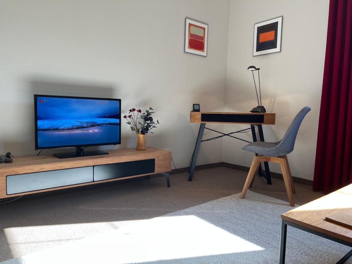 Appartement Am Weinberg ราเดอบอยล์ ภายนอก รูปภาพ