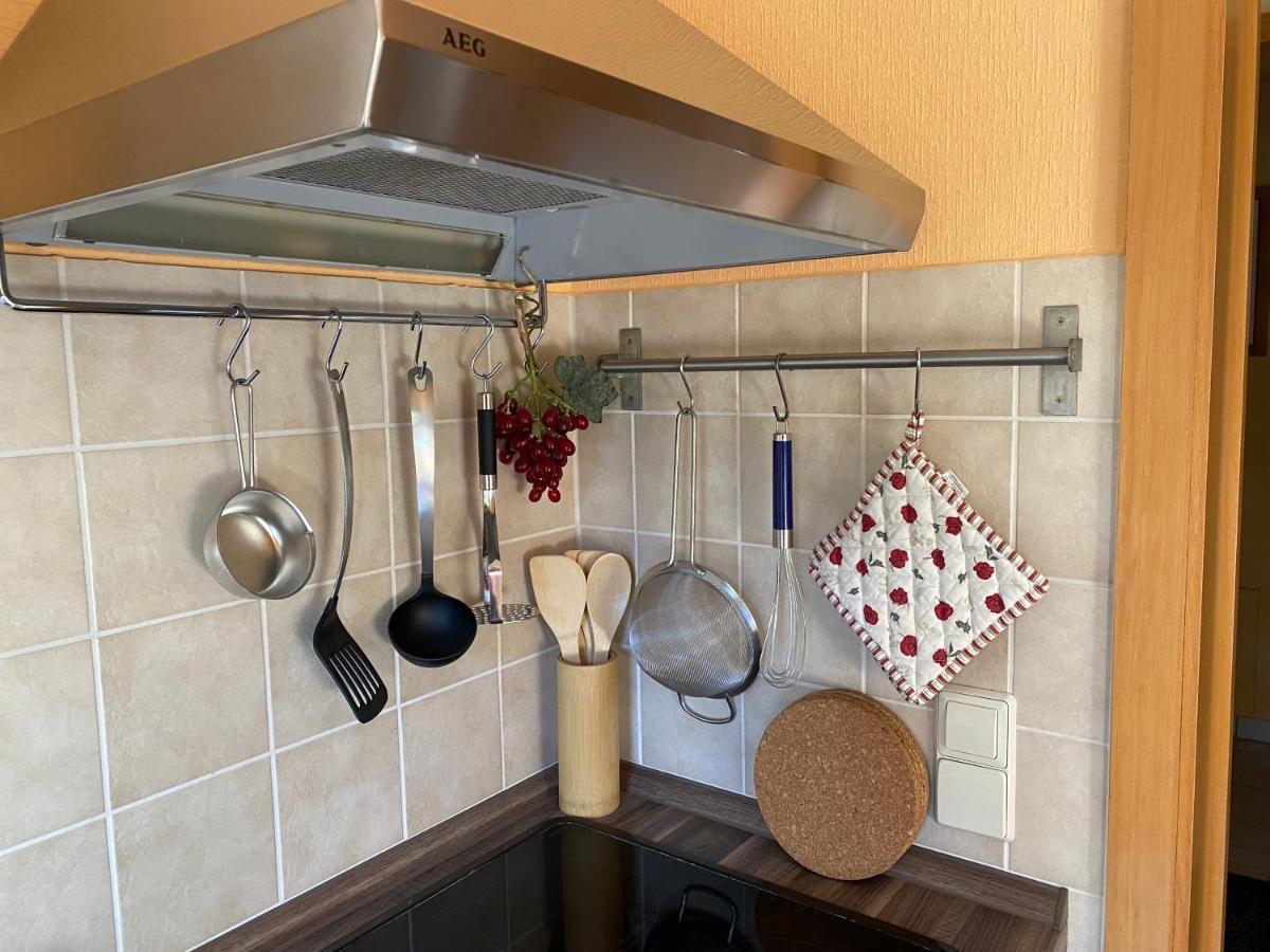 Appartement Am Weinberg ราเดอบอยล์ ภายนอก รูปภาพ