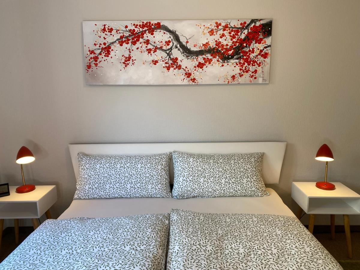 Appartement Am Weinberg ราเดอบอยล์ ภายนอก รูปภาพ