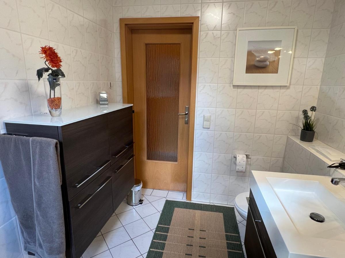 Appartement Am Weinberg ราเดอบอยล์ ภายนอก รูปภาพ